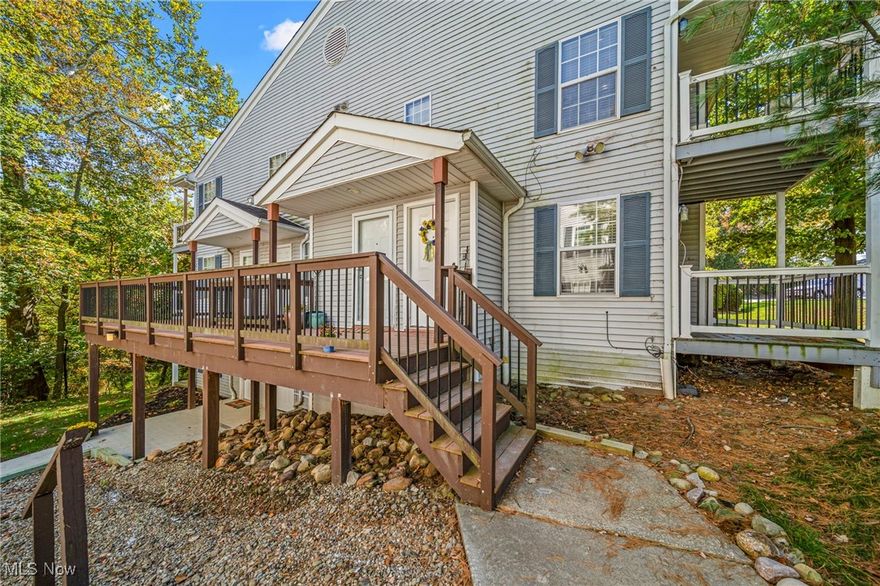 Welcome to the desirable Stoney Run Condominiums! Enjoy Easy Living at a Great Price in Broadview Heights in this beautiful Condo with  2 Bedrooms, 2 Full Baths, and 1 Car Garage! Walk up to the 2nd level Ranch Style unit with High Ceilings and Lots of Windows and Natural Light! Enjoy the cozy Gas Fireplace and Sliders to the Balcony in the Great room. There is a nice size Dining Area and Bar Seating for Entertaining. The Kitchen is Complete with Granite Countertops, Maple Cabinets and All Appliances included! The Master Bedroom is generous with a Walk-in closet and a Private en-suite Bath. The Second Bedroom with Full Bath access completes the Floor plan. There is also convenient In-suite Laundry! Too many updates to list, including Laminate floors, gas fireplace, New Furnace and Hot water tank and more! Enjoy the Recreation amenities including, Clubhouse, Workout Room, Patio, and Pond. Situated in the heart of Broadview Hts with Picturesque views all year round! Minutes to Freeways with easy access to Downtown Cleveland and Akron! Close to Shopping, Restaurants and Entertainment! Move in and Enjoy!