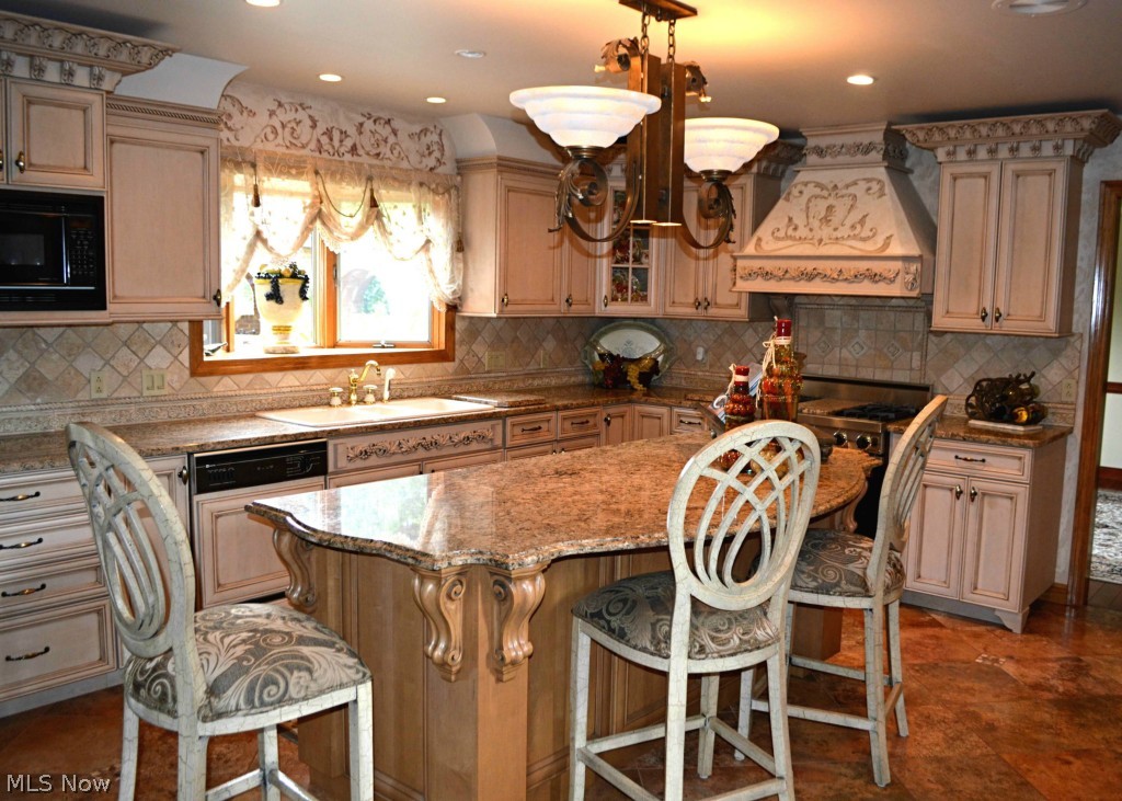 Whispering Mdws 01 - Residential