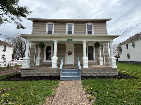 Homes For Sale - 160 Brighton Boulevard<br/> Muskingum County, Zanesville, OH 43701