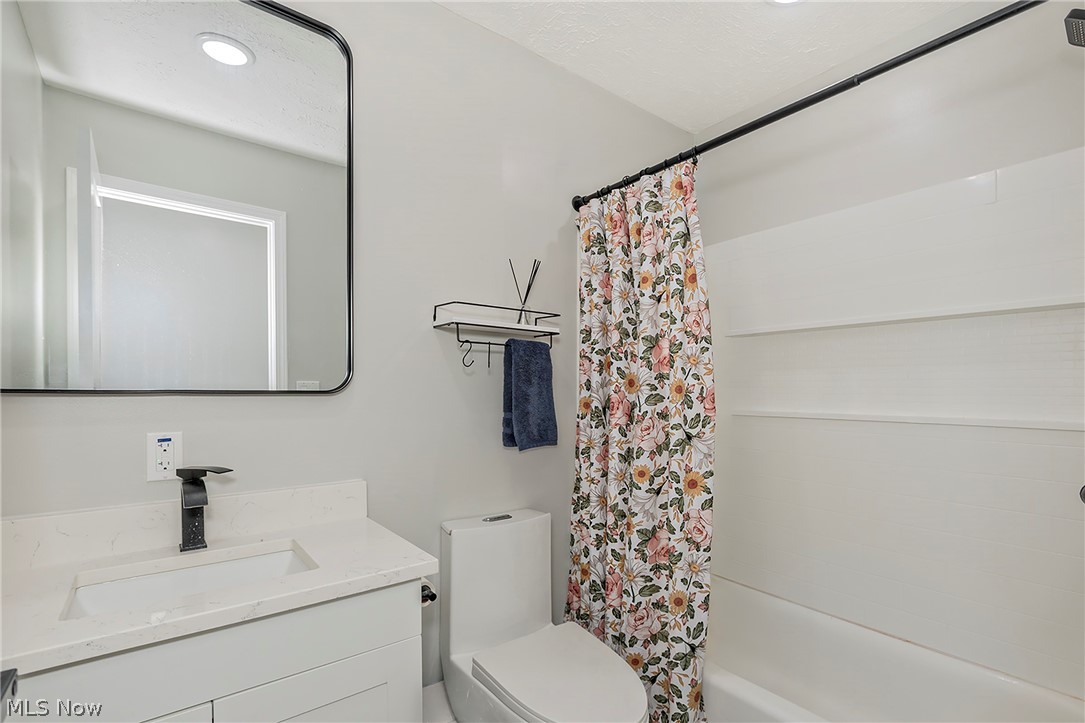 Hartshire Woods Estates - Residential