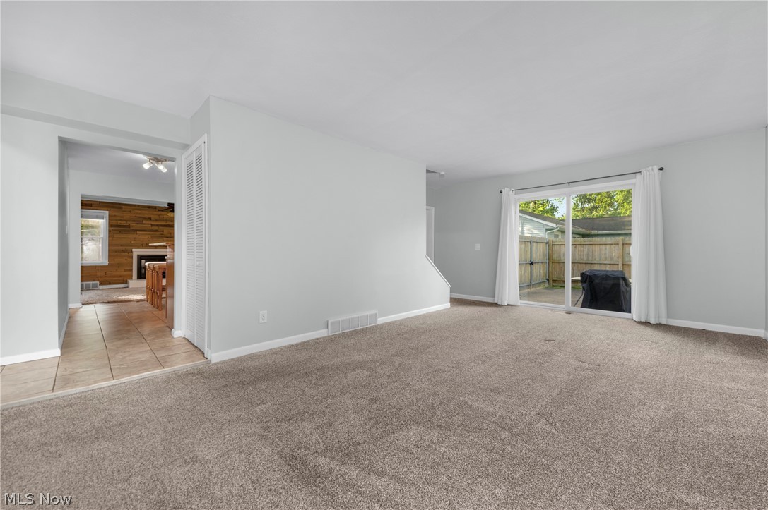 Inwood Beach 02 - Residential