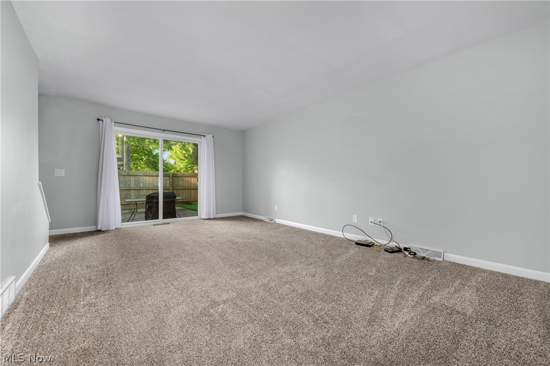 Inwood Beach 02 - Residential
