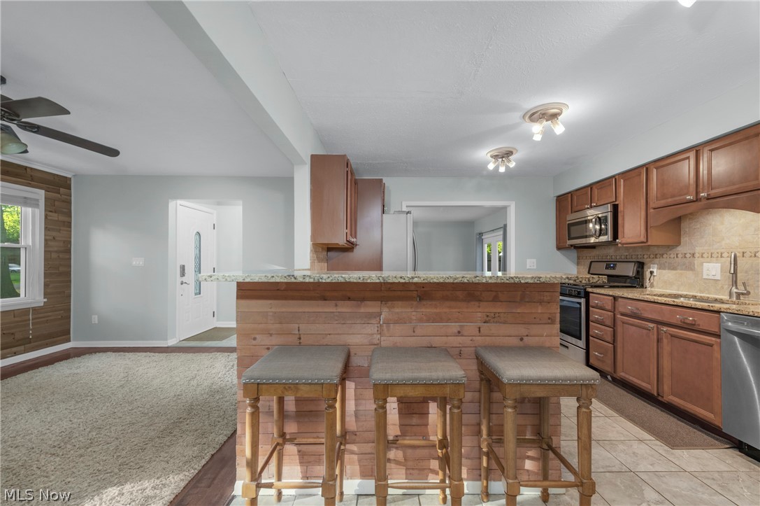 Inwood Beach 02 - Residential