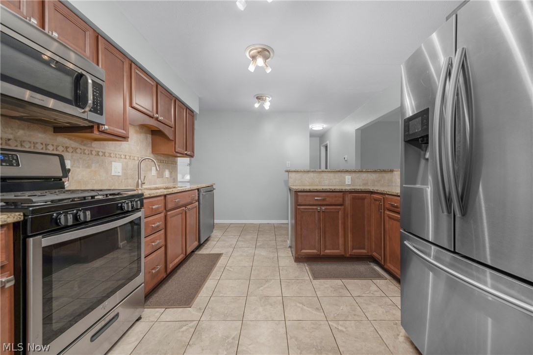 Inwood Beach 02 - Residential