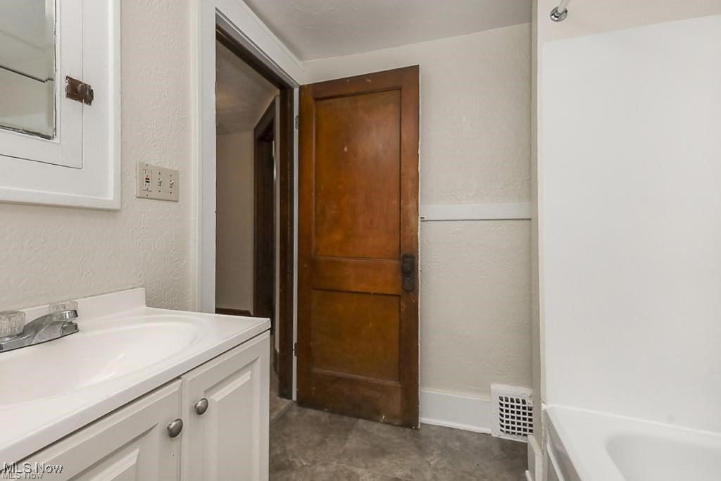 146 E Glenwood Avenue, Akron, Ohio image 13