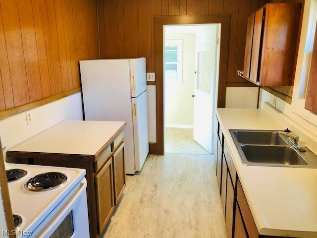 City/Akron 9 - Residential Income