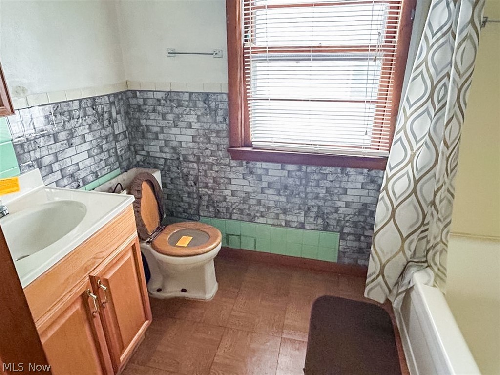 A C Spears 01 - Residential