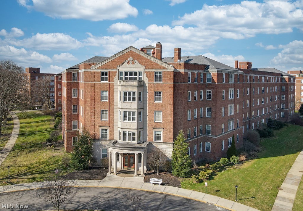 South Park Manor Condos - Residential