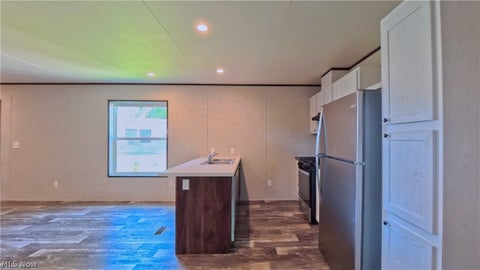 Tiny photo for 1006 south park circle CIR, Brookfield, OH 44403 (MLS # 5240458)