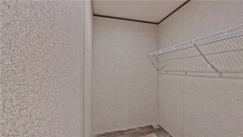 Tiny photo for 1006 south park circle CIR, Brookfield, OH 44403 (MLS # 5240458)