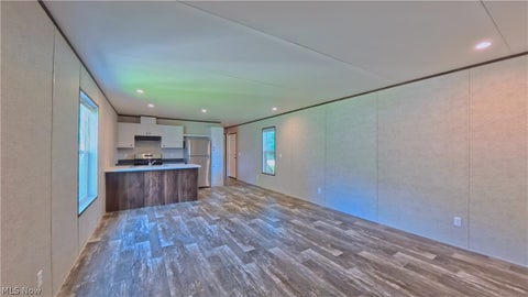 Tiny photo for 1006 south park circle CIR, Brookfield, OH 44403 (MLS # 5240458)
