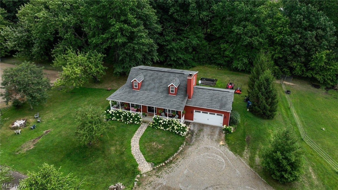 1089 Center Road