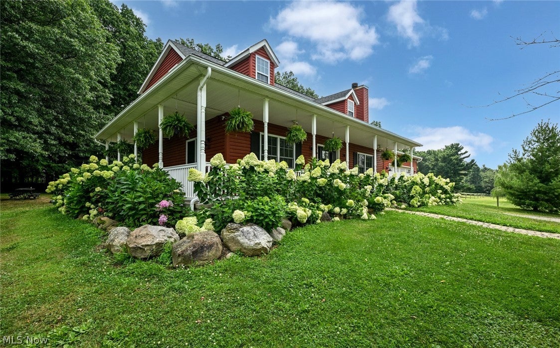 1089 Center Road