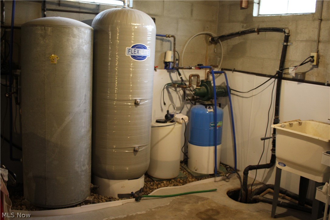 Connecticut Western Reserve - Residential