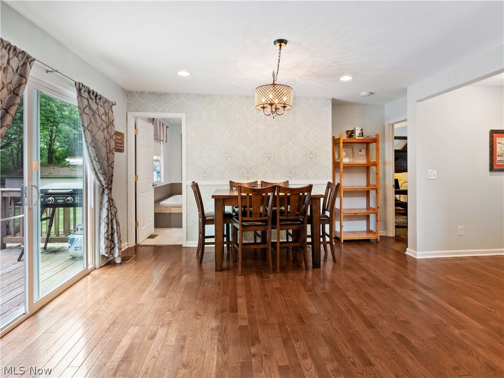 Wm T Amos - Residential