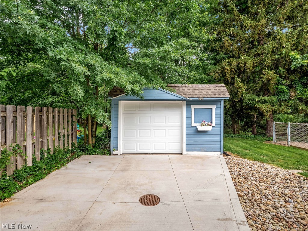 Wm T Amos - Residential