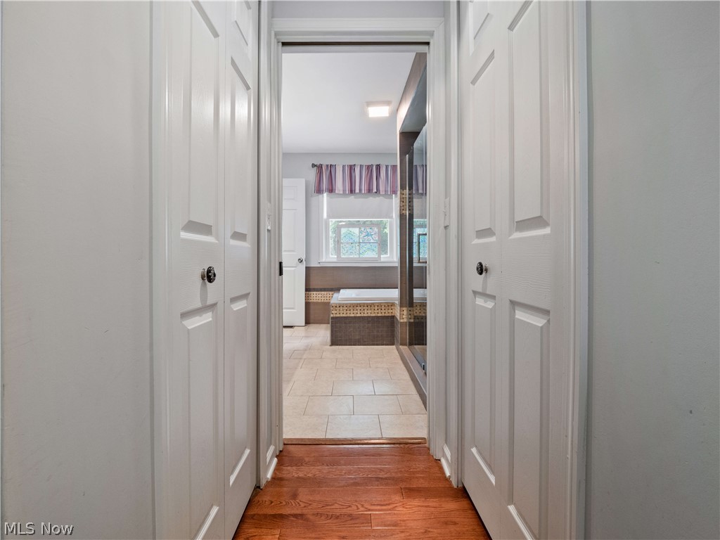 Wm T Amos - Residential