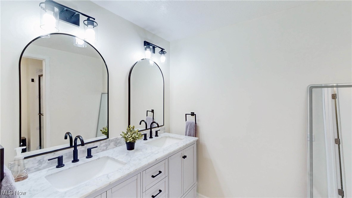 Cedar Pines Condo Bldg #4 Un 1 - Residential