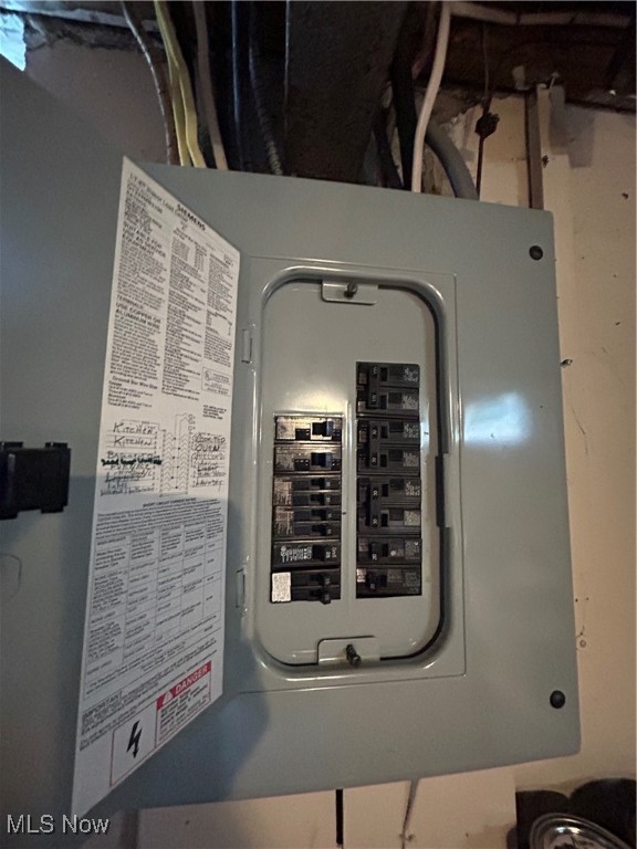 Fairlawn, Ohio 44333, United States, 3 Bedrooms Bedrooms, ,2 BathroomsBathrooms,Residential,Active,174784