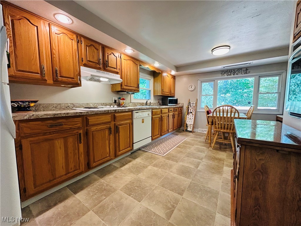 Fairlawn, Ohio 44333, United States, 3 Bedrooms Bedrooms, ,2 BathroomsBathrooms,Residential,Active,174784