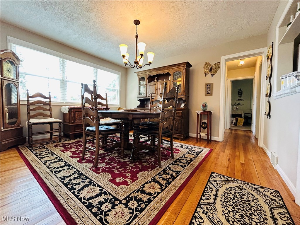 Fairlawn, Ohio 44333, United States, 3 Bedrooms Bedrooms, ,2 BathroomsBathrooms,Residential,Active,174784