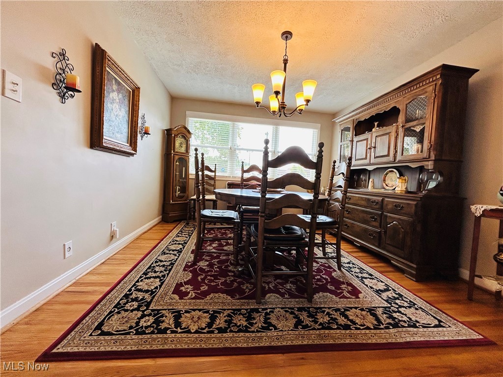 Fairlawn, Ohio 44333, United States, 3 Bedrooms Bedrooms, ,2 BathroomsBathrooms,Residential,Active,174784