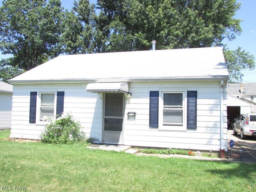 Nice 2 bedroom ranch perfect if you're downsizing or just starting out! Remodeled bath, walk-in shower & new toilet. Carpeted bedrooms. All appliances will stay. Furnace new in 2012. 1 car garage with opener. All vinyl replacement windows. Priced for a quick sale!