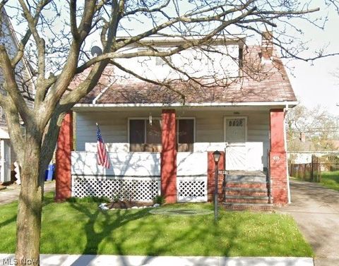 Single Family Residence in Cleveland OH 3868 154 Street.jpg