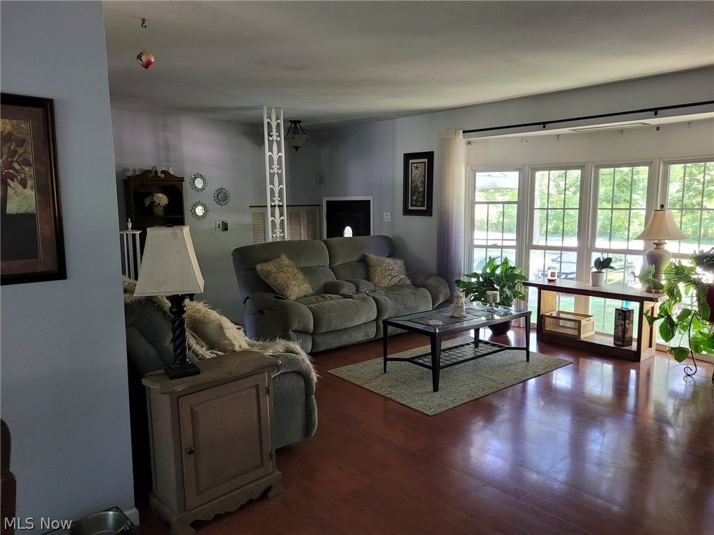 Briar-Cliff 06 - Residential