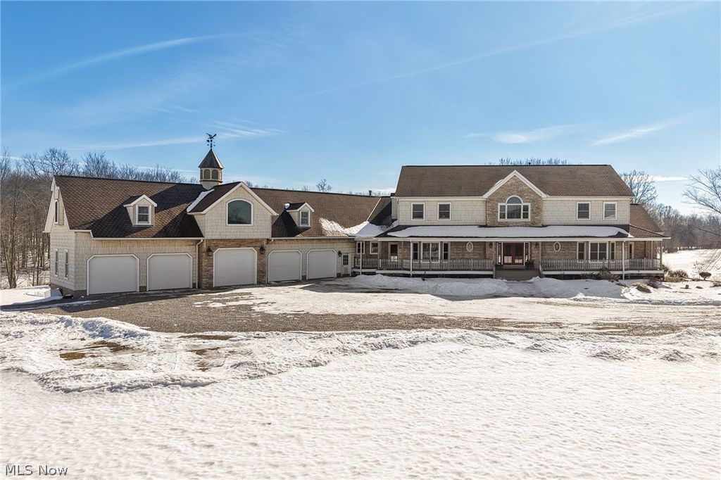 Photo of 9419 Robinson Road, Chardon, OH 44024 (MLS # 5188786)