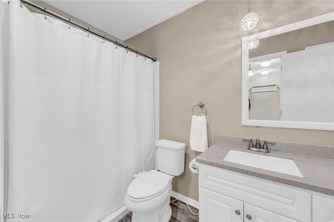 17404 Falling Water Road, Strongsville, Ohio image 28