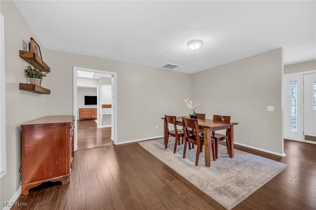 17404 Falling Water Road, Strongsville, Ohio image 6