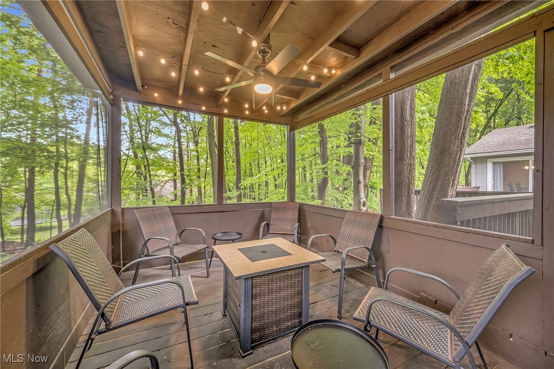 17404 Falling Water Road, Strongsville, Ohio image 37