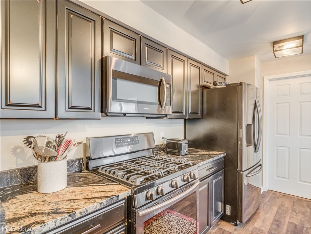 Stonecreek Diminiums - Residential