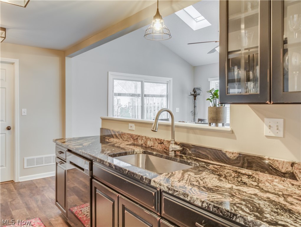 Stonecreek Diminiums - Residential