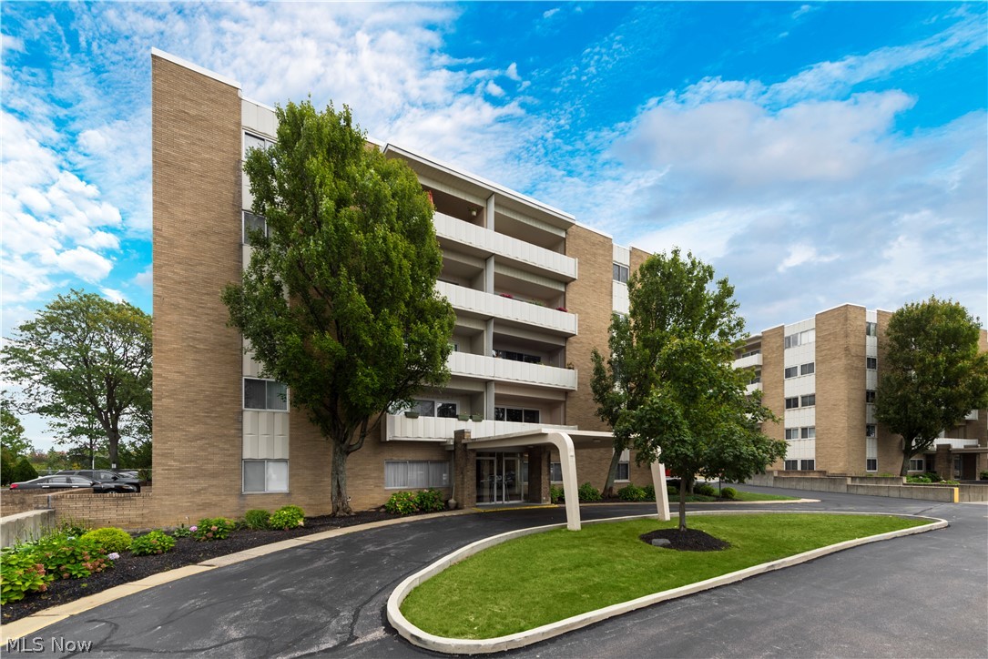 Cliff Towers Condo - Residential
