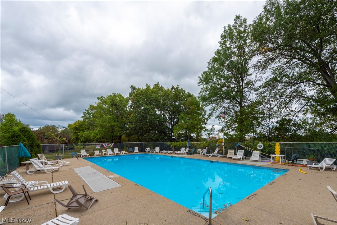 Cliff Towers Condo - Residential