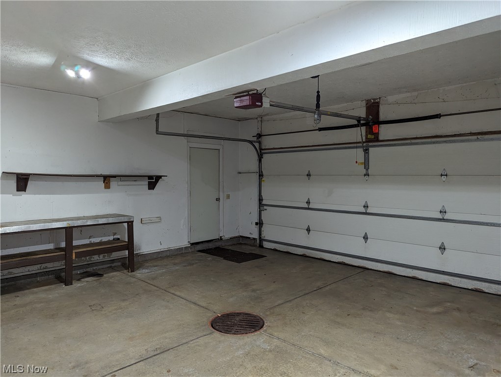 Connecticut Western Reserve - Residential Lease