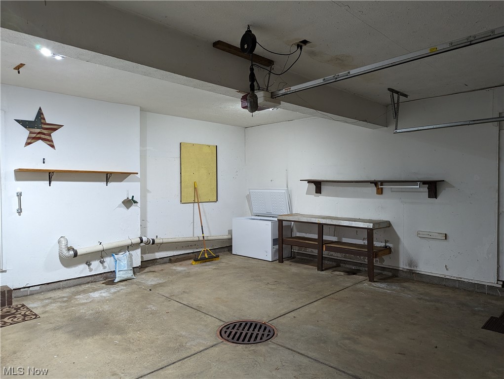 Connecticut Western Reserve - Residential Lease