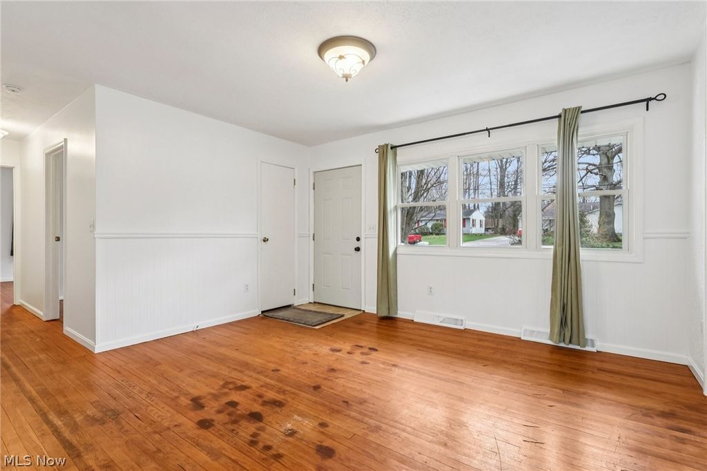 Photo of 3123 Spencer Drive, Geneva, OH 44041 (MLS # 5197183)