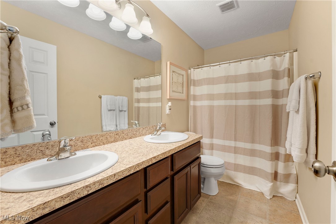 1486 Park Ridge Avenue, Twinsburg, Ohio image 31