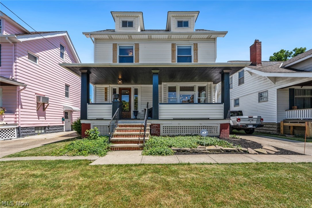 Welcome home to this newly updated colonial located in the heart of Lakewood. Step onto the large oversized front porch and feel right at home instantly. Walk into open living room/dining room space with original built in drawers underneath the dining room bay
window. Completely renovated spacious kitchen includes all new white shaker cabinets with soft close drawers/cabinets, sub tile
backsplash, quartz countertops, all new stainless steel appliances and a custom hood! All new recessed lighting, brand new Arhaus
lighting fixtures and a half bath complete the main level. The second floor has newer carpeting throughout, a master with a glamour
ensuite and walk in closet. A second bedroom and full bath with stacked washer/dryer tucked in the bathroom closet complete level 2. The large finished 3rd floor also with newer carpeting can be 3rd bedroom with an additional flex space that can serve as a home
office.The basement while not finished has plenty of room for storage, new glass block windows and electrical panel.The partially
fenced in backyard is a great place for a family barbecue on the patio and space enough for the kids and/or dogs. Enjoy walking to the parks, schools, libraries and all the restaurants Lakewood has to offer.
Welcome Home!