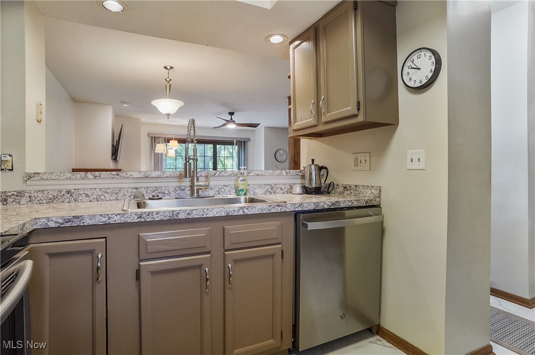 Ledgewater Falls Condo - Residential