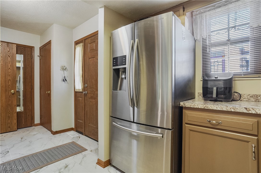 Ledgewater Falls Condo - Residential