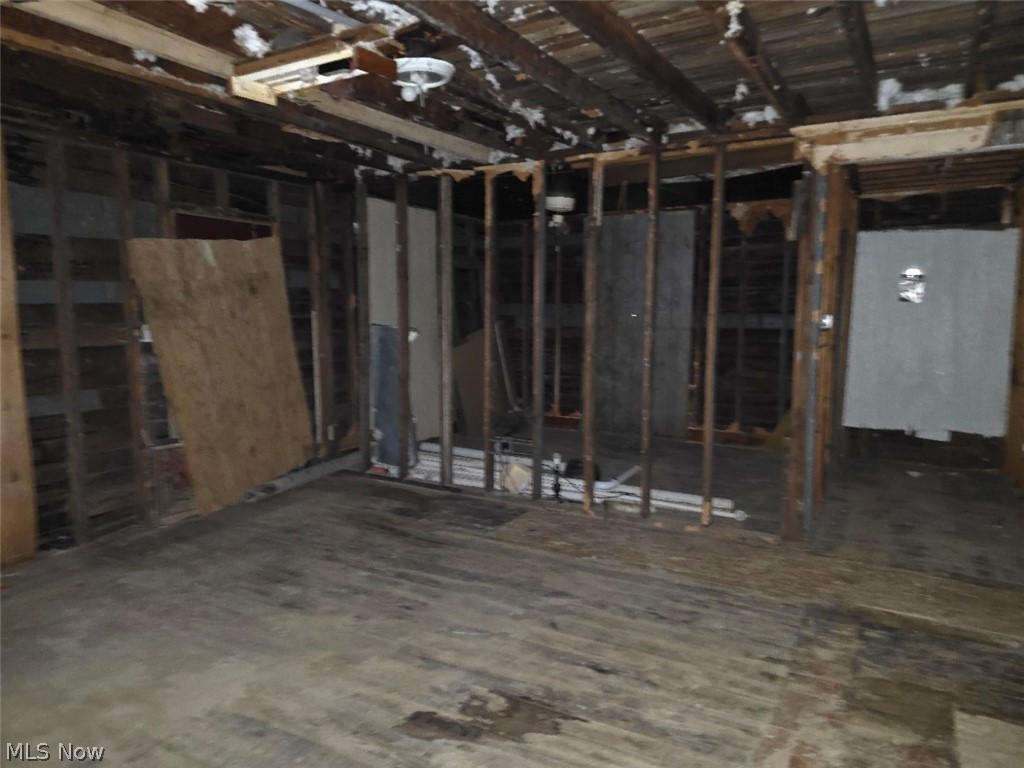 Janette Tav Adn - Residential