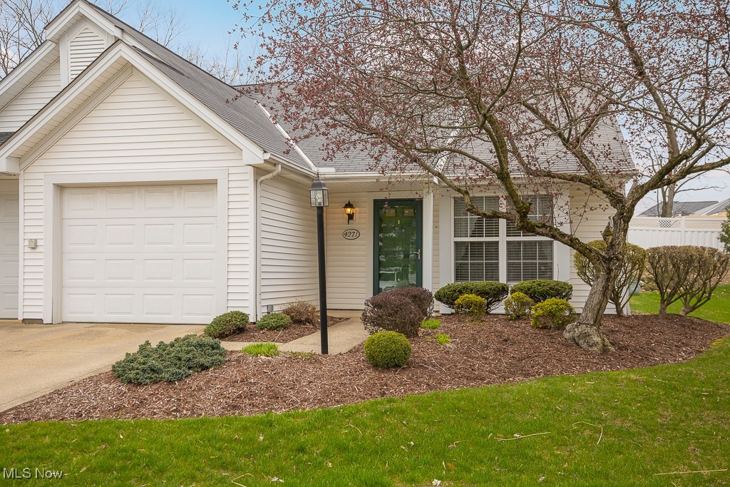 4271 Settlers Way, Brunswick, Ohio image 1