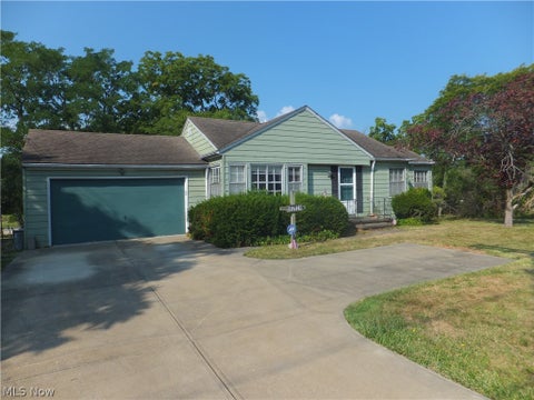 12929 W Pleasant Valley Road, Parma, OH 44129 - #: 5233003