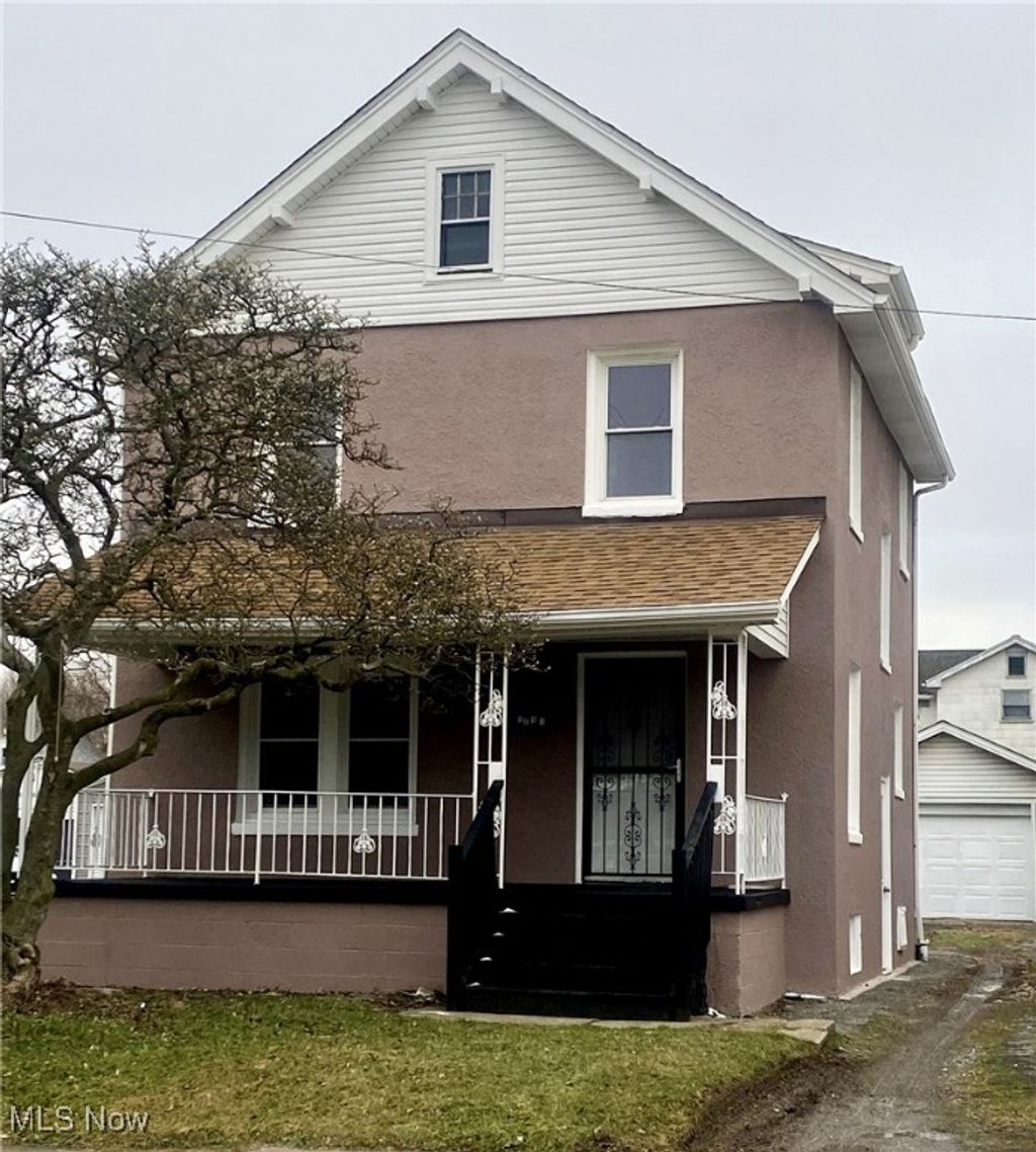 Photo of 1711 Manhattan Ave, Youngstown, OH 44509 (MLS # 5181940)