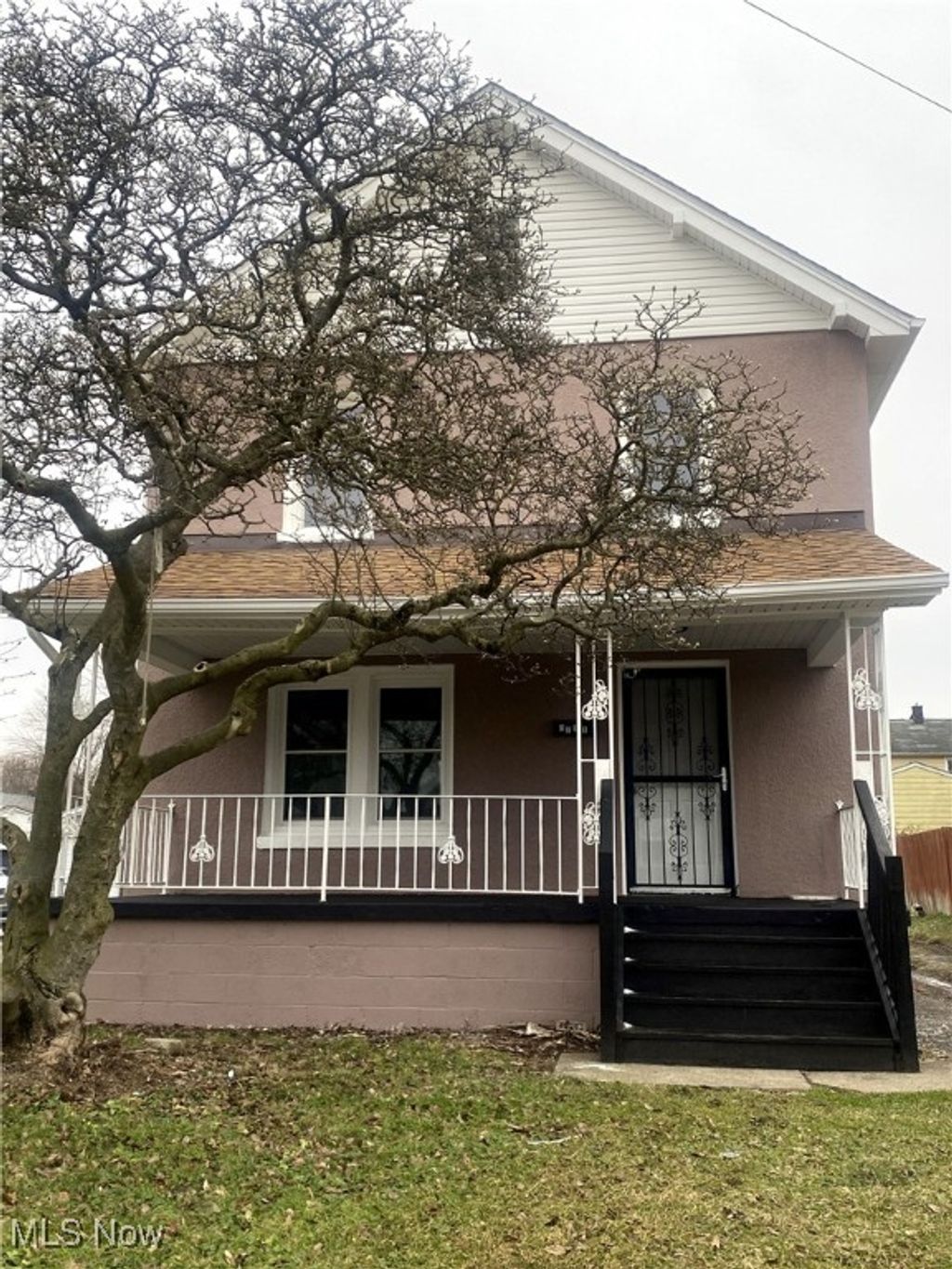 Photo of 1711 Manhattan Ave, Youngstown, OH 44509 (MLS # 5181940)