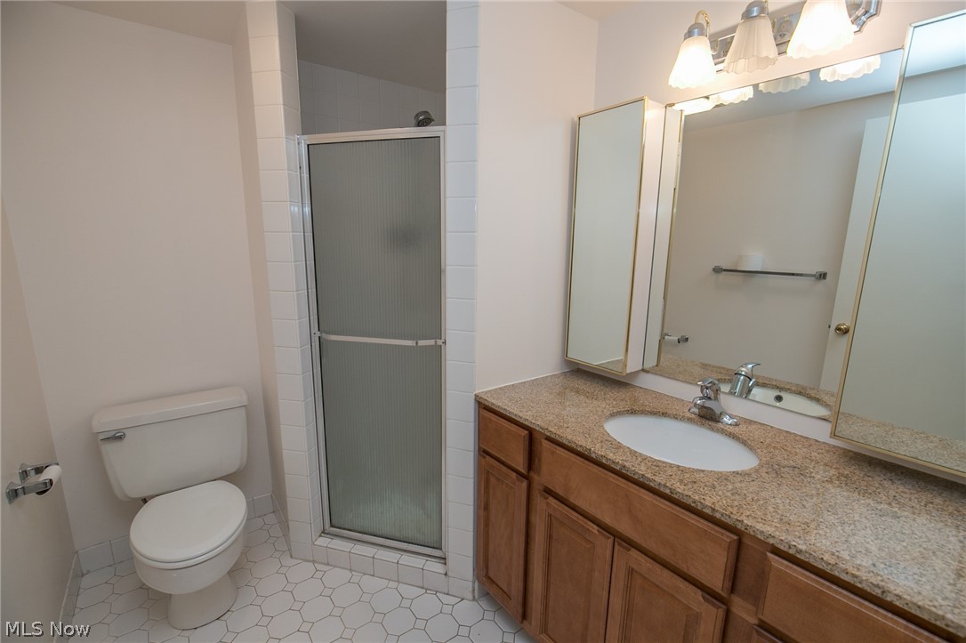 Meridian Condo - Residential